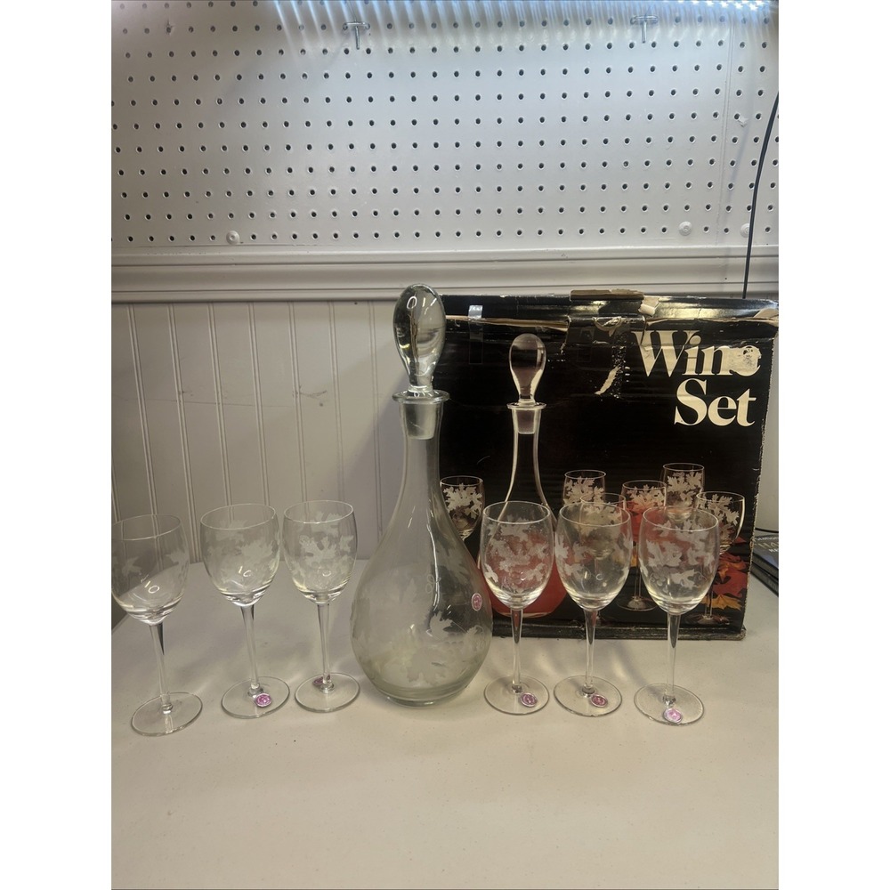 Leonard‎ Crystal Wine Glasses Grape Etched Long Stem Set